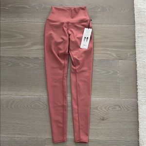 NWT Alo Yoga leggings